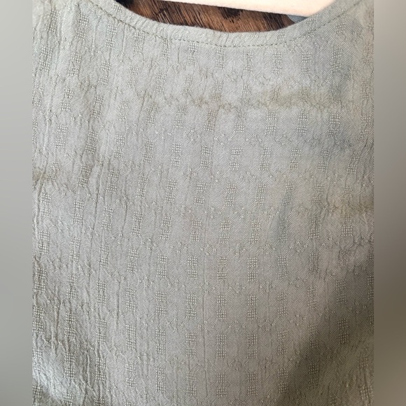 AE Babydoll Tunic Top Sage Green 3/4 Sleeves Boho Tiered Keyhole Back - Picture 7 of 7